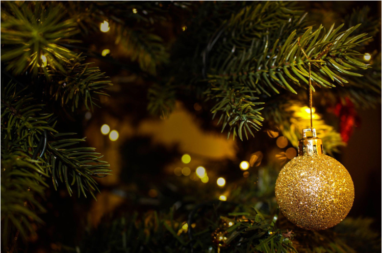 Why Artificial Christmas Trees Are a Great Addition to Your Office Space